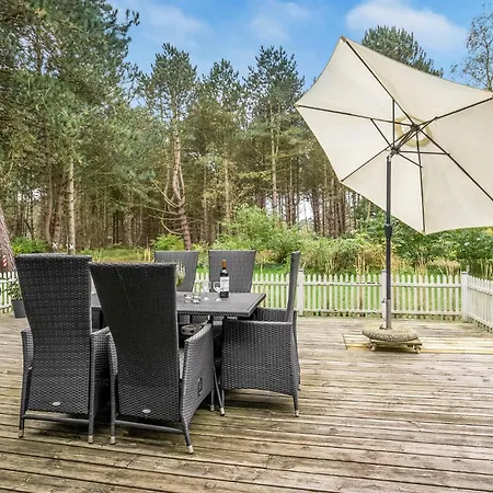 3 Bedroom Gorgeous In Rdby Prázdninový dům *
