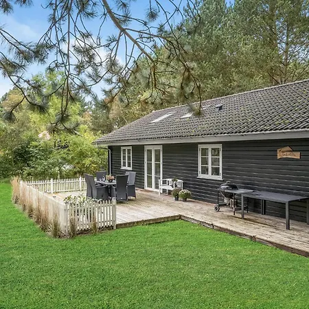 3 Bedroom Gorgeous In Rdby *