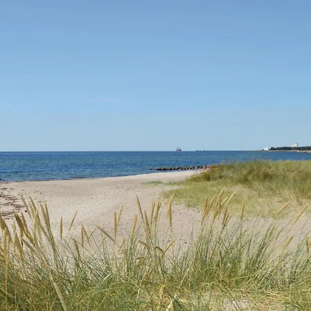 3 Bedroom Gorgeous In Rdby Rodbyhavn